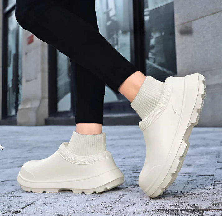 Clomfy™ | Cozy Clogs