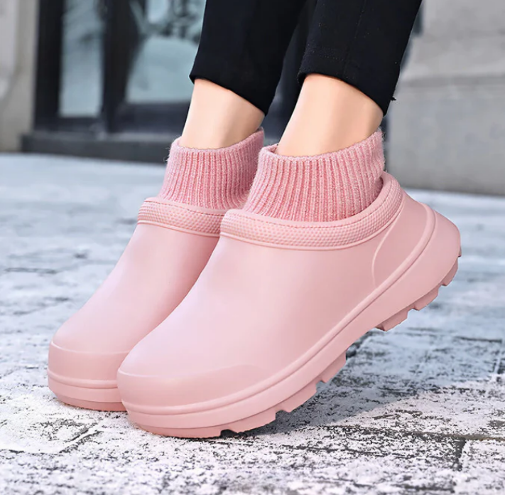 Clomfy™ | Cozy Clogs